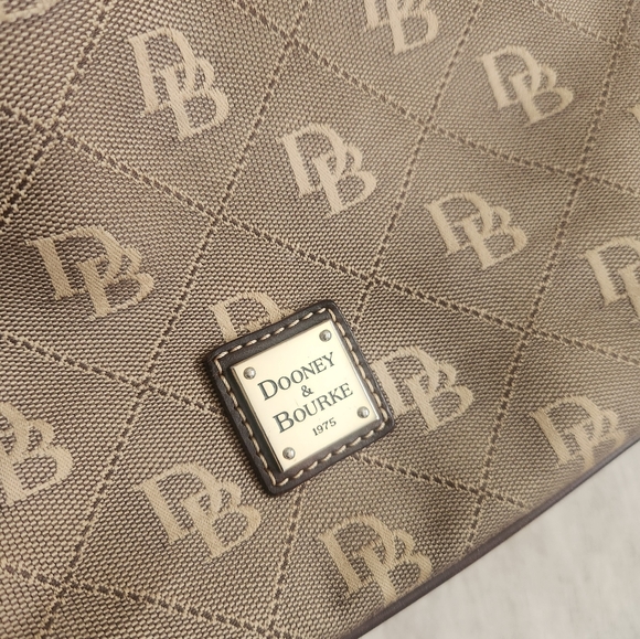 Dooney & Bourke Signature Quilt Medium Tote in Taupe/Brown - Picture 2 of 11
